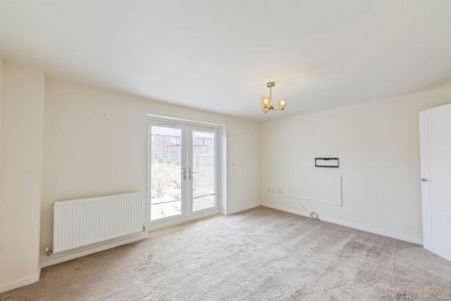 3 bed Semi-Detached for sale Image 5