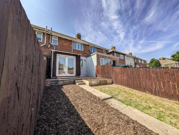 3 bed Terraced for sale Image 10
