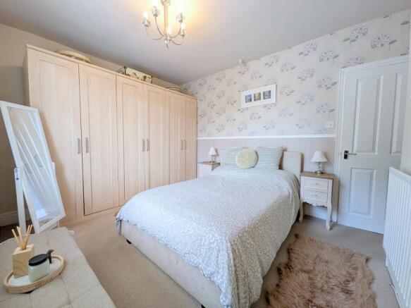 4 bed Terraced for sale Image 7