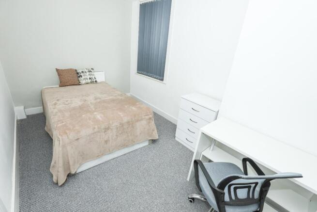 5 bed End of Terrace to rent Image 11