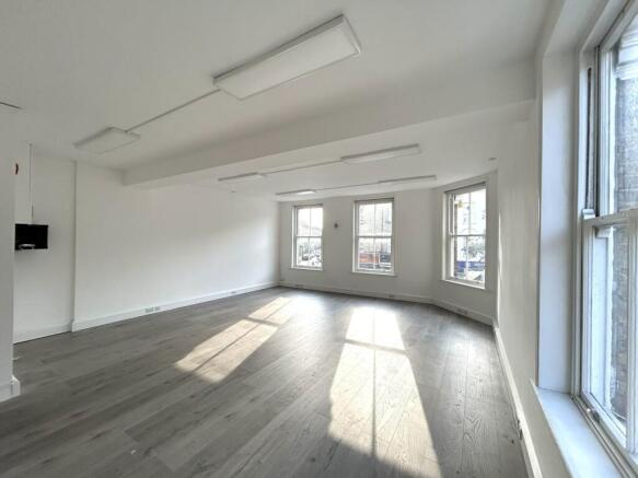Interior 1.jpg