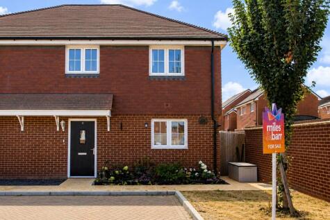 Loganberry Drive, Faversham, Kent, ME13