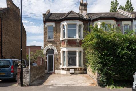 Chelmsford Road, Leytonstone, London, E11 1BT