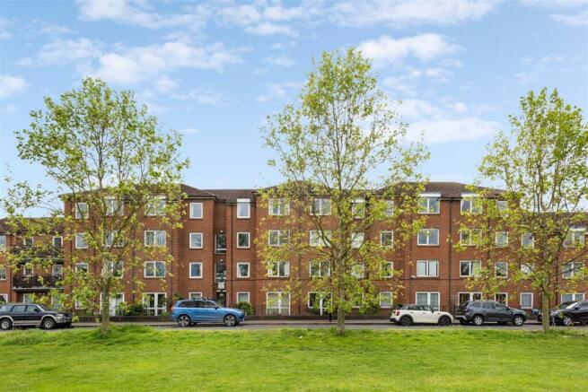 75 Homecross House, Fishers Lane, W4-23.jpg