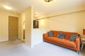 43, Heddington Grove, London N7 9SY