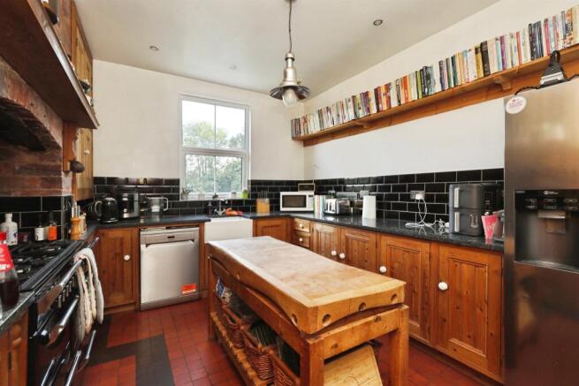 4 bed End of Terrace for sale Image 7