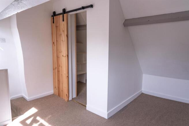 7 - Bedroom 1 - master.jpg