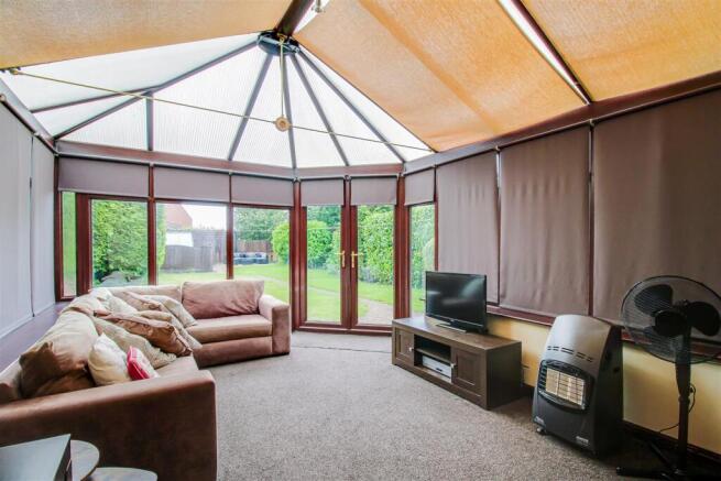3 bed Detached for sale Image 7