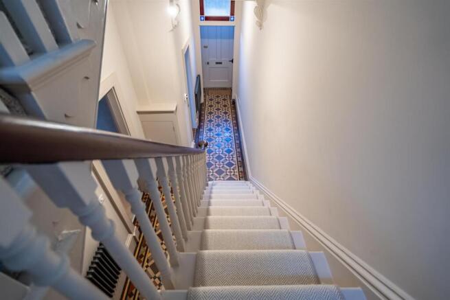 5 bed Terraced for sale Image 11