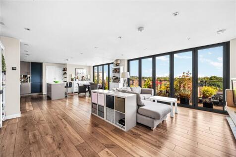 Uxbridge Road, London, W5