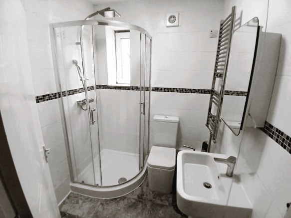 BATHROOM ONE