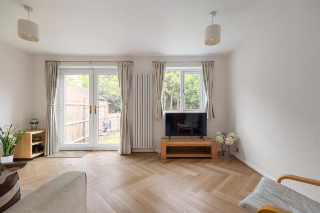 3 bed Semi-Detached for sale Image 9