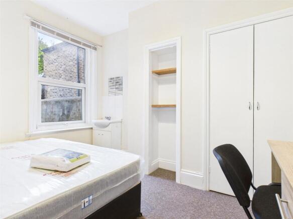 Bedroom-To-Rent