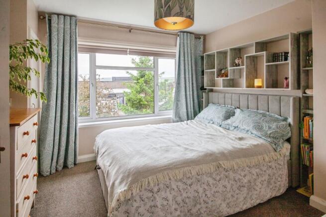 3 bed Semi-Detached for sale Image 7