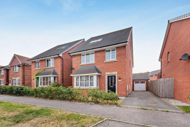 4-bed detached on Roften Way, Ellesmere Port, CH66, £350,000