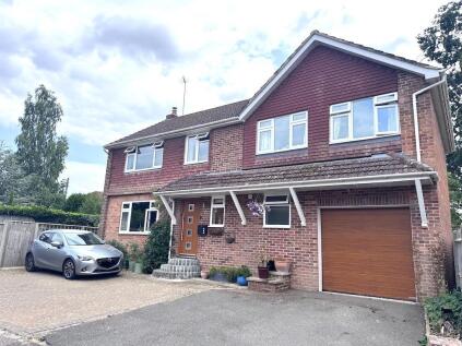 Akehurst Close, Copthorne, Crawley
