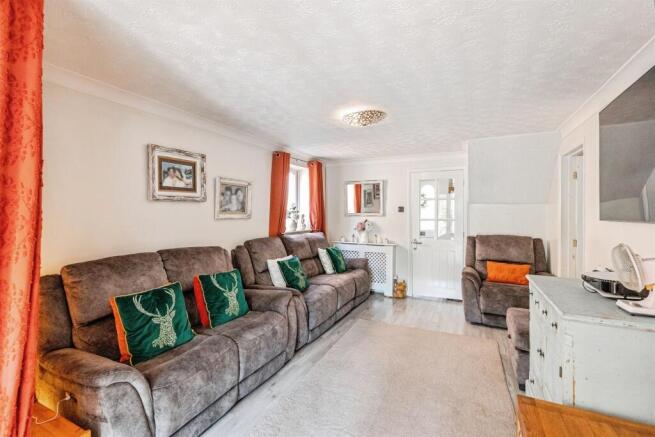 Kingfisher Way, Burton Latimer, Kettering photo 4