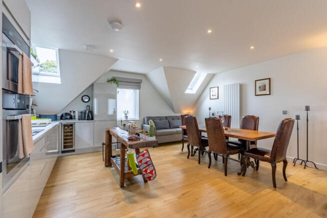 Apartment in Hertfordshire - View 5