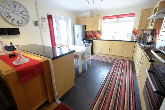 OPEN PLAN ROOM
