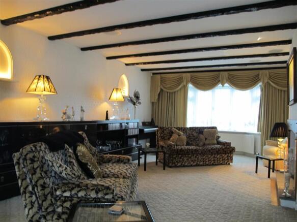 Sitting Room.JPG