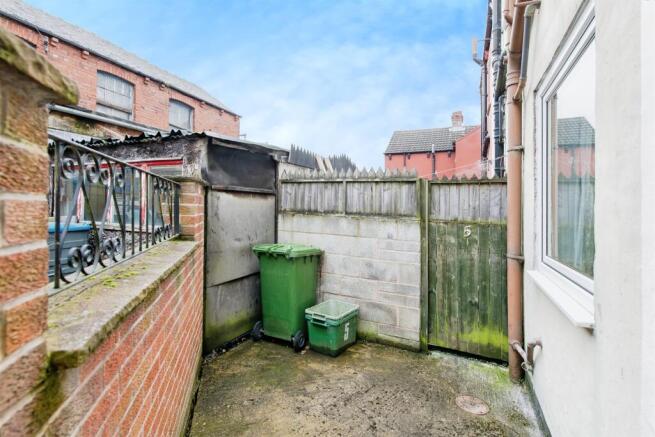 2 bed Terraced for sale Image 4
