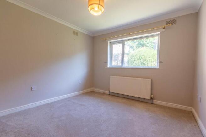 3 bed Bungalow for sale Image 6