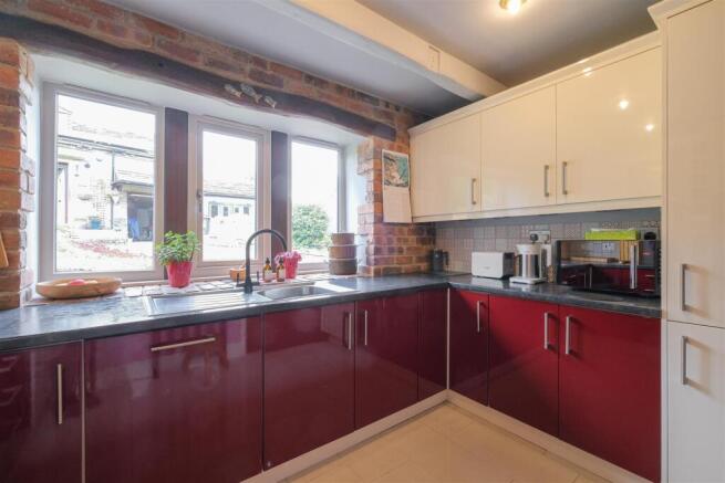 4 bed Character Property for sale Image 9