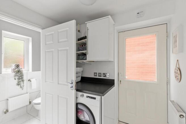 4 bed Detached for sale Image 10