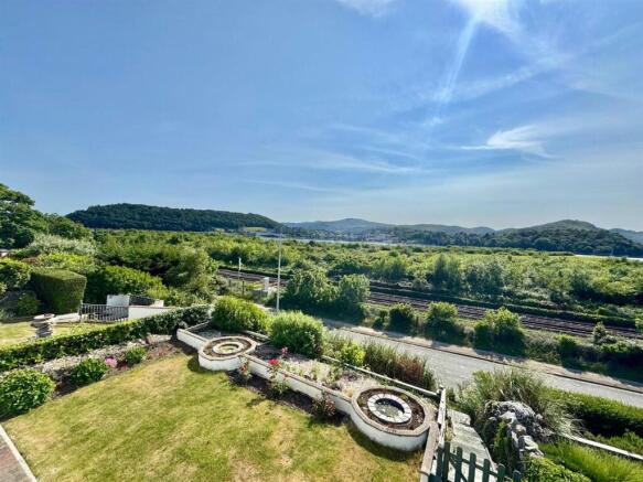 PHOTO-2025-06-02-20-24-33 (2).jpg