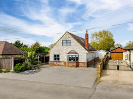 Ivy Cottage, Clarence Road, Bowers Gifford, Basildon SS13 2JW