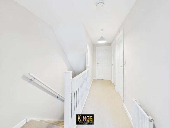 3 bed Semi-Detached for sale Image 12