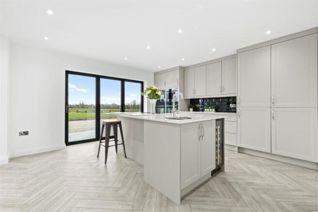 Kitchen1.jpg