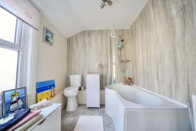 En-Suite Bathroom