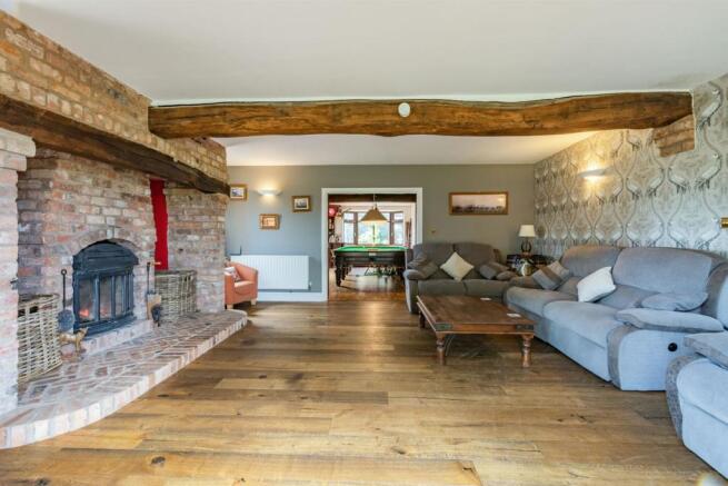 8502558-interior51.jpg