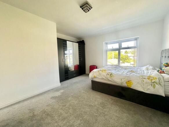 2 bed Terraced to rent Image 8