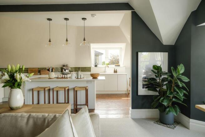 Sitting Room/Kitchen