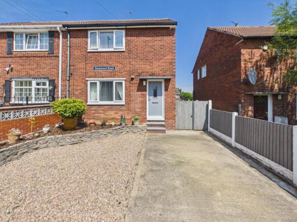2 bed Semi-Detached for sale Image 2