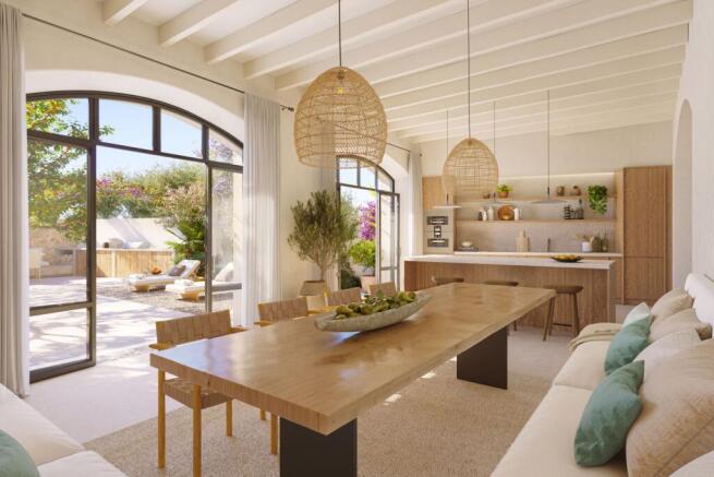 Dining area iwth open access to the patio