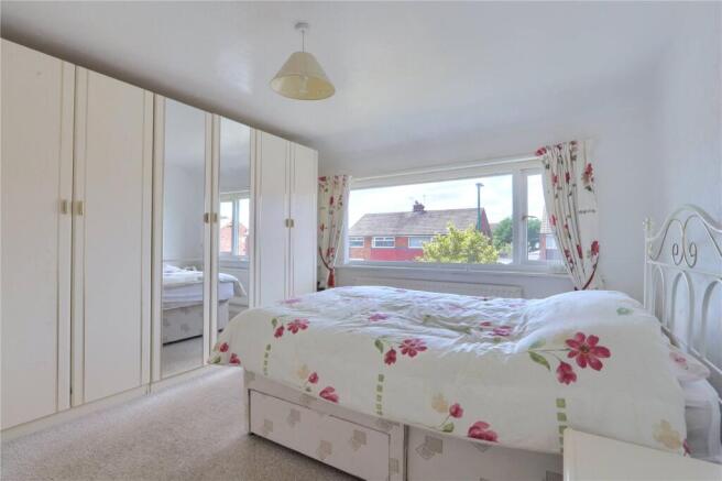 3 bed Semi-Detached for sale Image 11