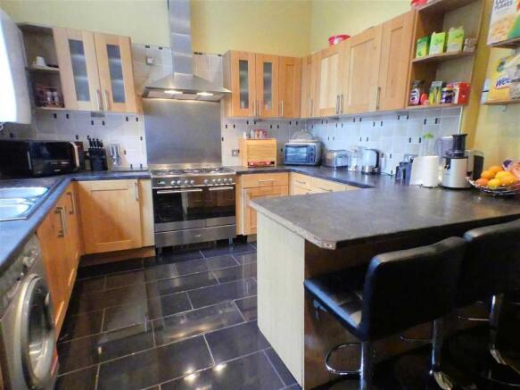 Breakfasting Kitchen