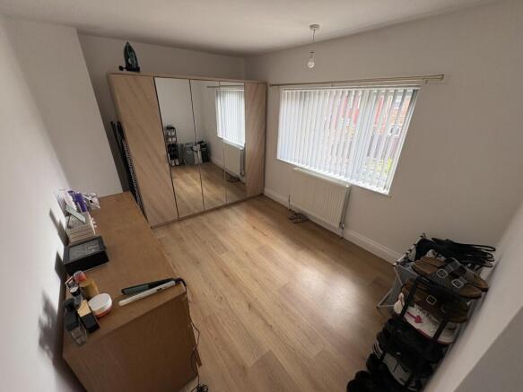 3 bed Terraced for sale Image 10
