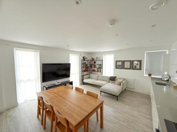 Living Kitchen Area
