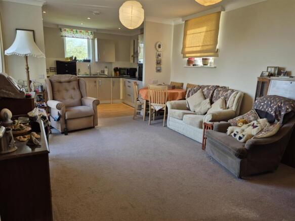 Living Room.jpg