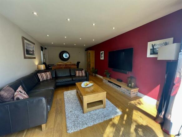 LIVING ROOM REAR
