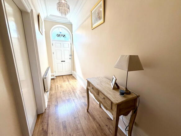 4 bed Villa for sale Image 5