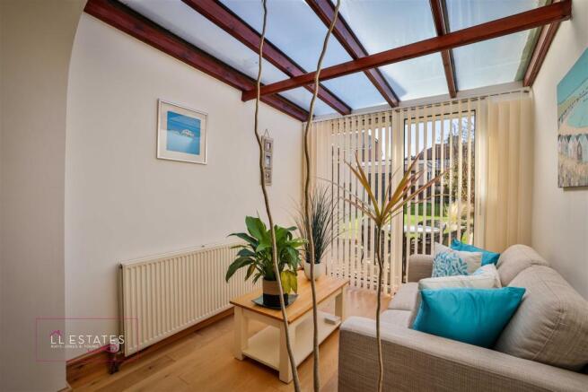 Sun Room.jpg