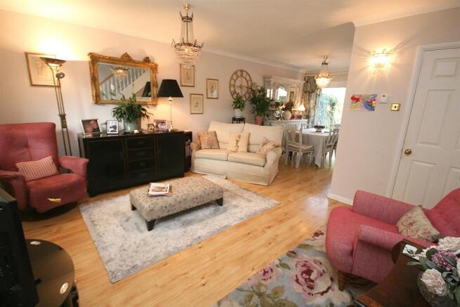 Sitting to Dining Room.