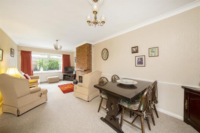 Living Diner