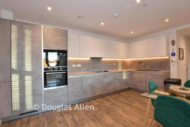 Lounge/Kitchen /Dining Room