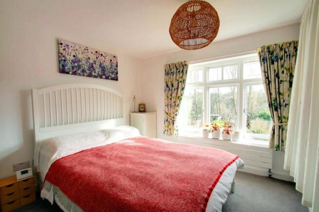 Bedroom 1.jpg